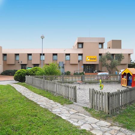 As Porta Catalana Hotel La Jonquera Eksteriør billede